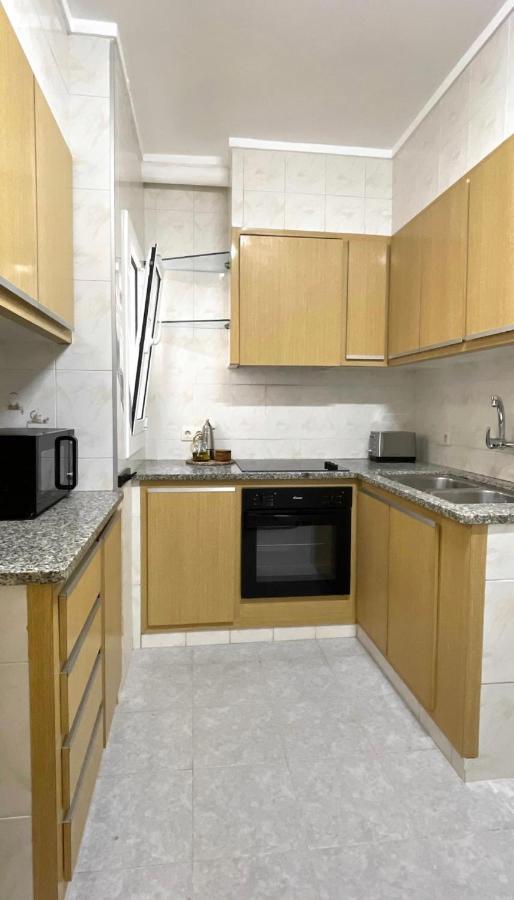 The Appartment Llança Esterno foto